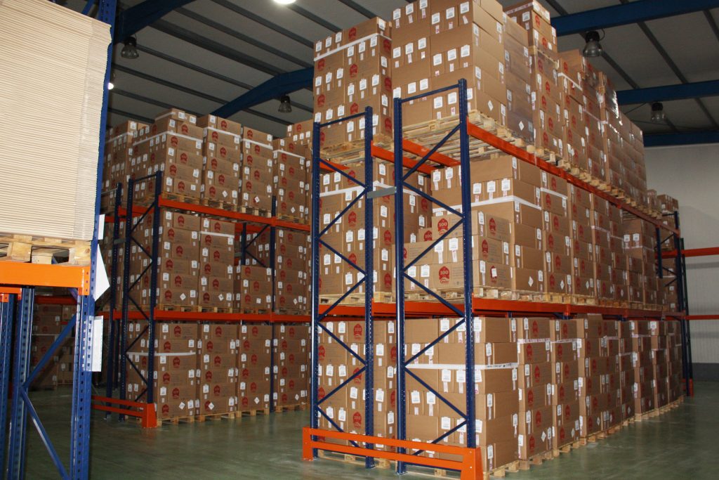 Sistemas de almacenamiento eficientes. Estanterías industriales | TECNY