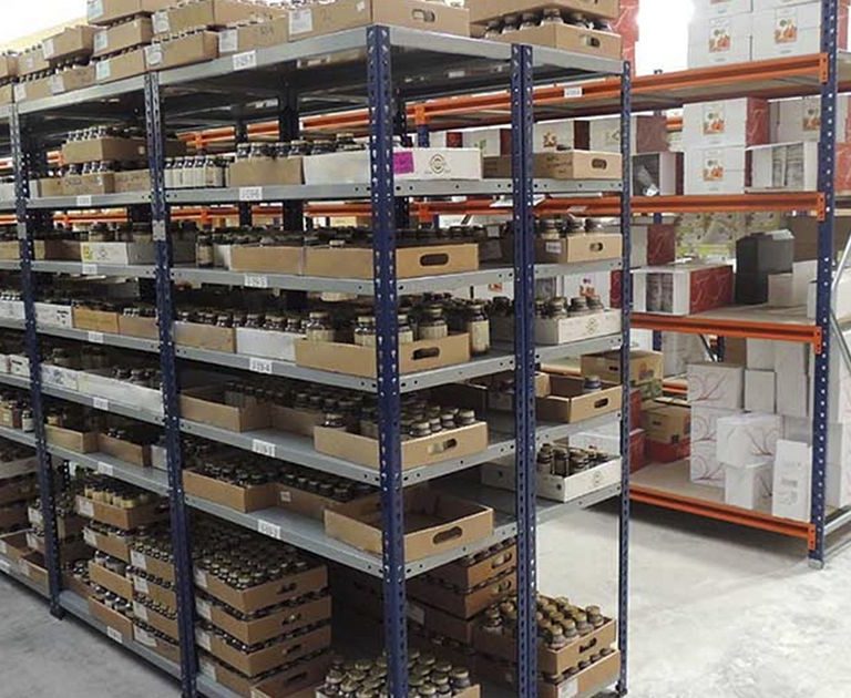 Estanterías de almacén